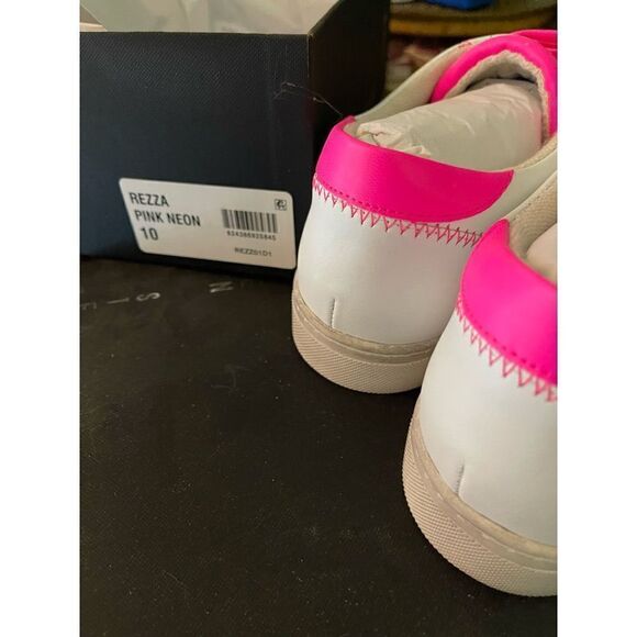 New Steve Madden Rezza Hot Pink Grunge Barbie Barbiecore Sneakers NIB - Picture 7 of 15